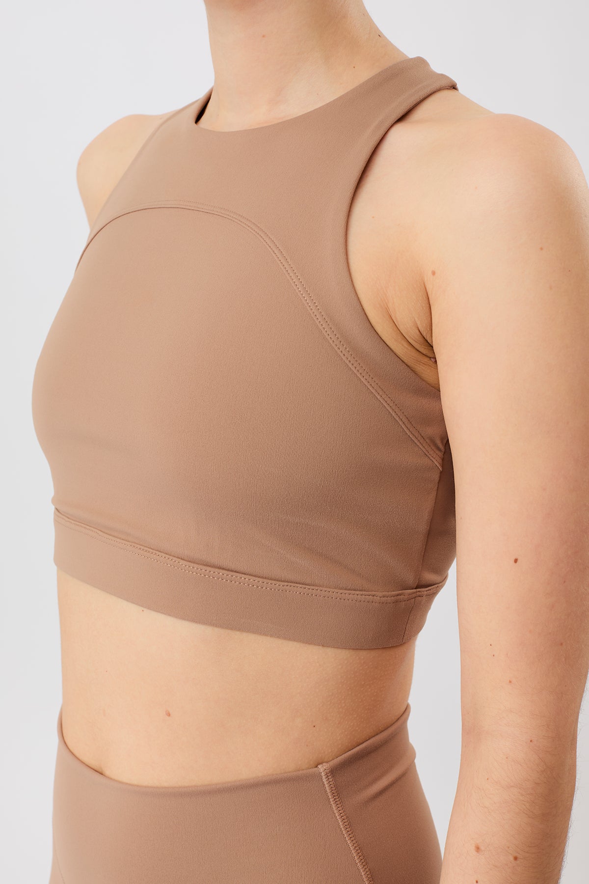 High Neck Bra + On Point Legging (Curtado)