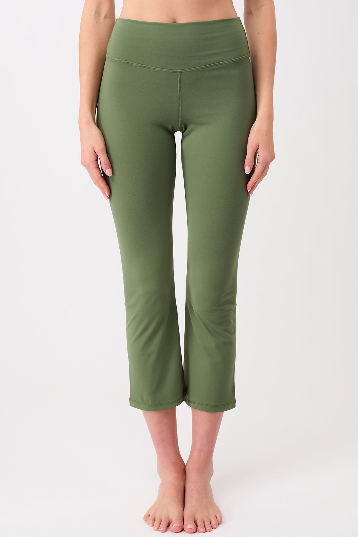 Retro Cropped Pants (Roots)