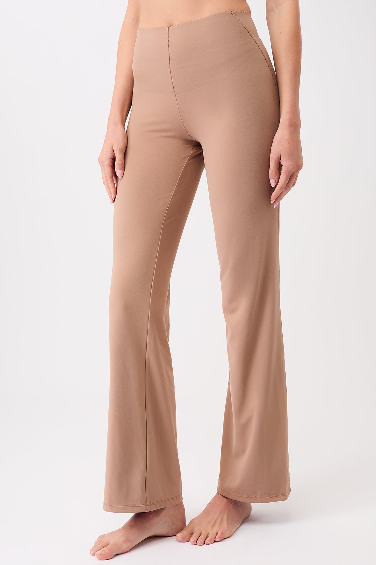 Flared Workout Pants (Curtado)