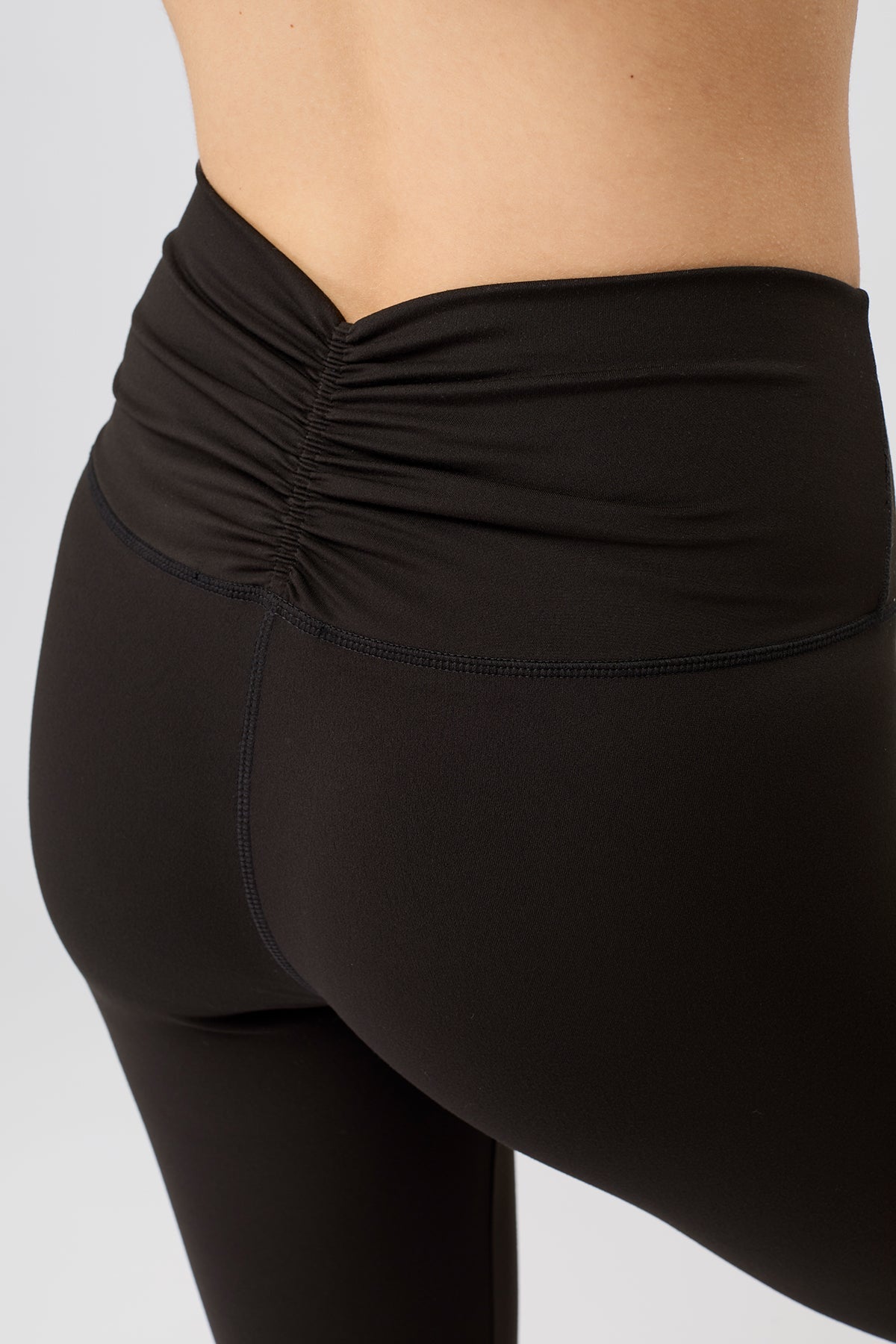 On Point Legging (Black)