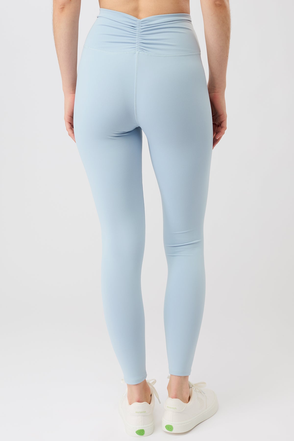 On Point Legging (Foggy Glass)