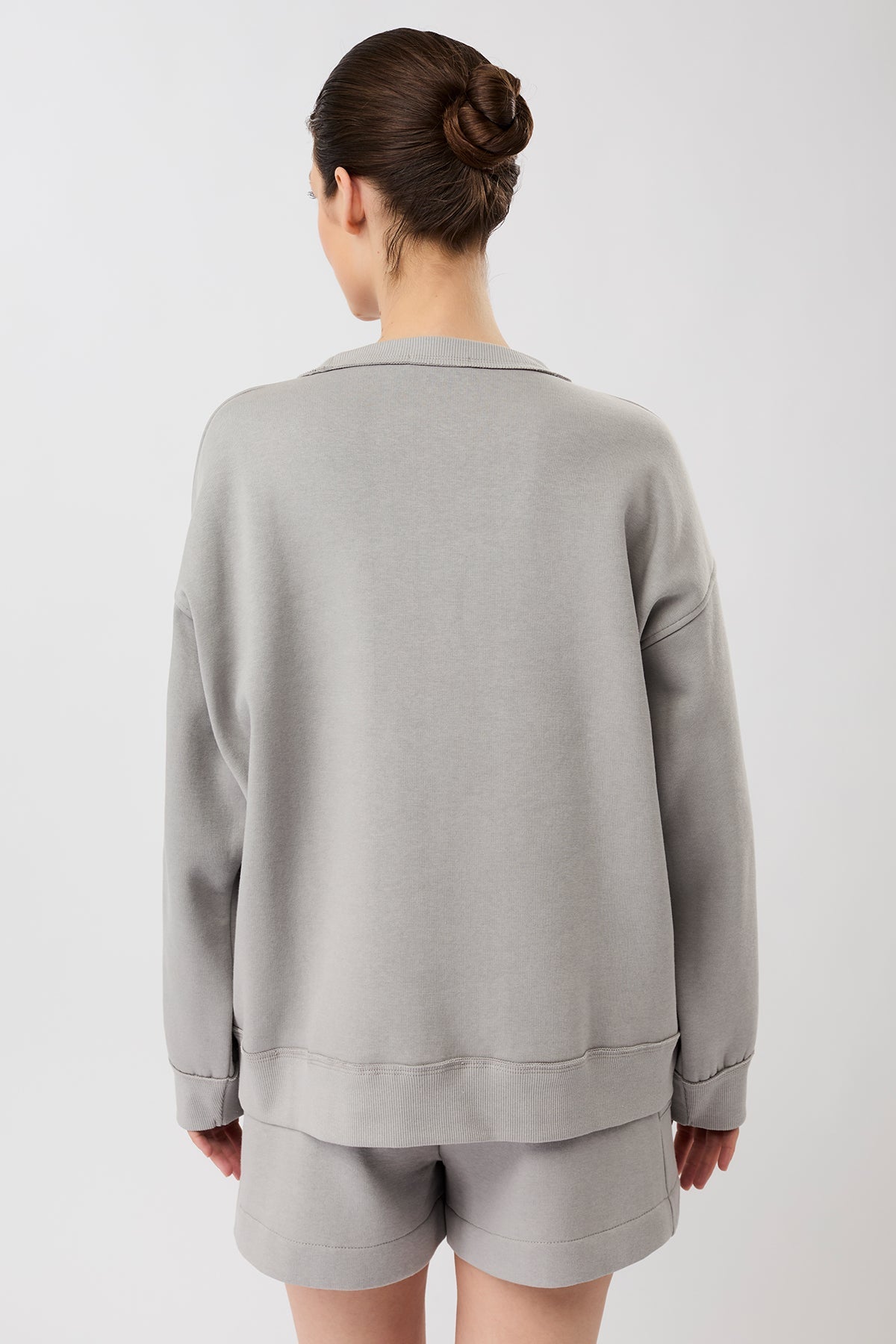 Natural Dye Simple Sweater (Oyster)