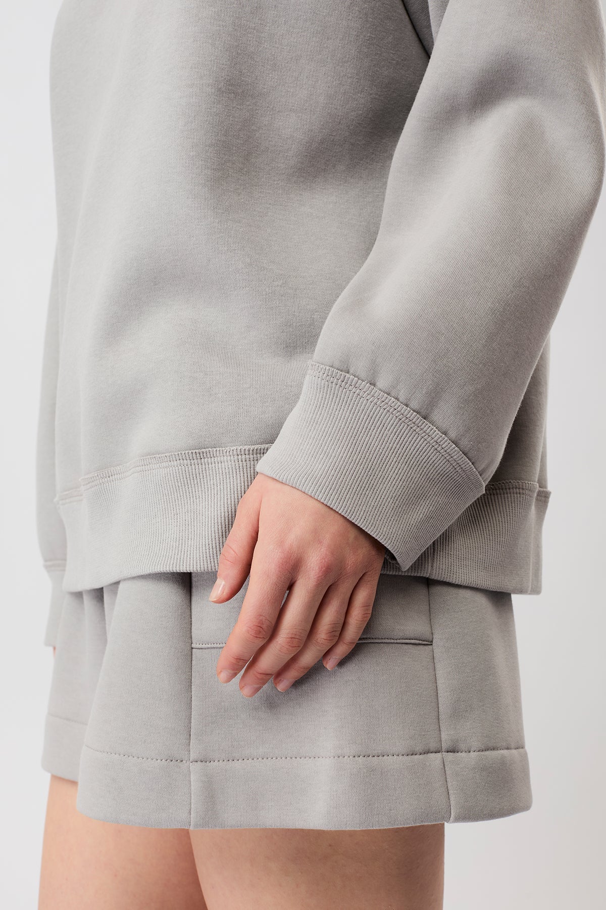 Natural Dye Simple Sweater (Oyster)