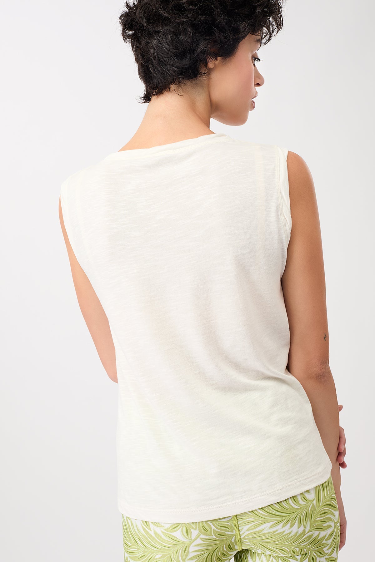 Daily Tank (White)