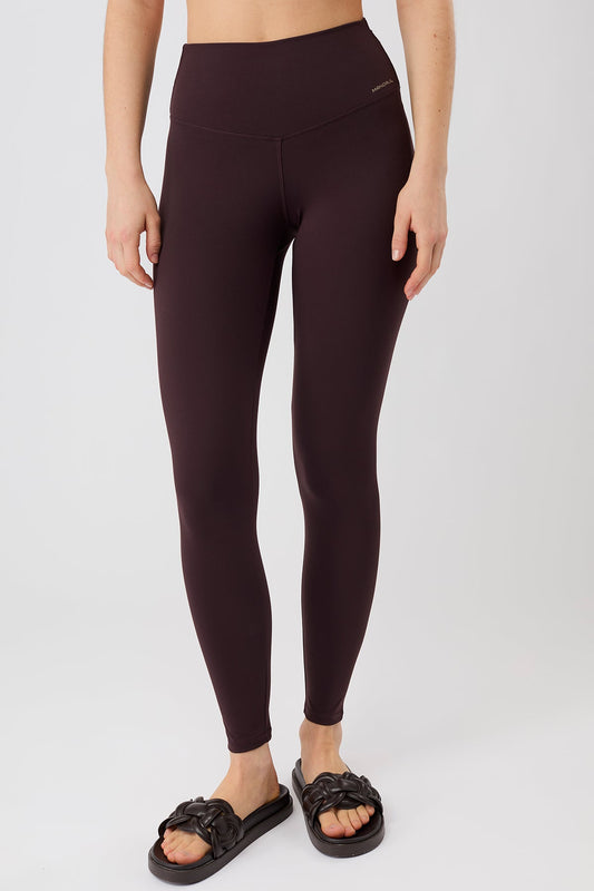 On Point Legging (Ganache)