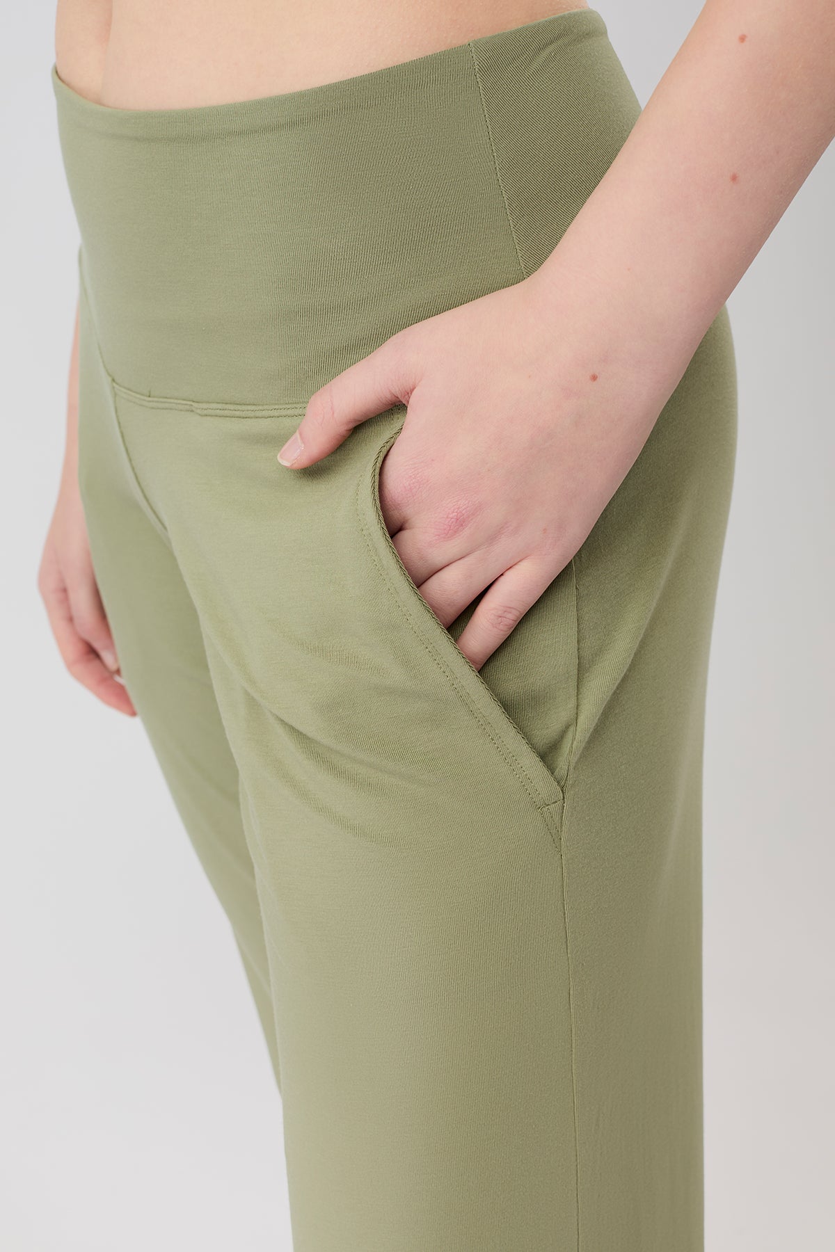 Wellness Bra + Wide Leg Workout Pants (Mossy Bark)
